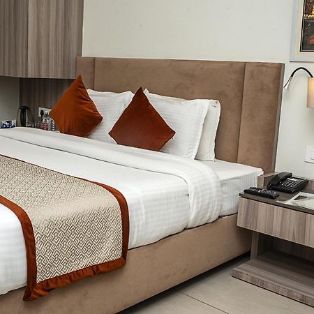 Hotel The Royal Vista Varanasi Eksteriør billede