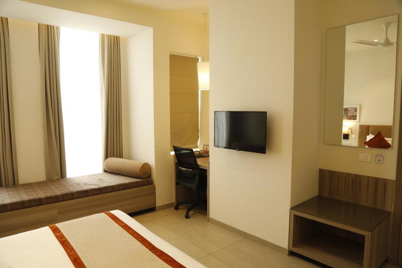 Hotel The Royal Vista Varanasi Eksteriør billede