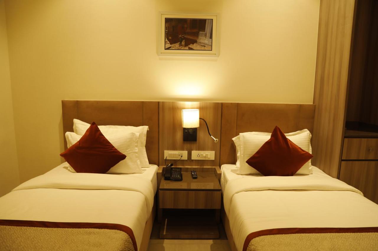 Hotel The Royal Vista Varanasi Eksteriør billede