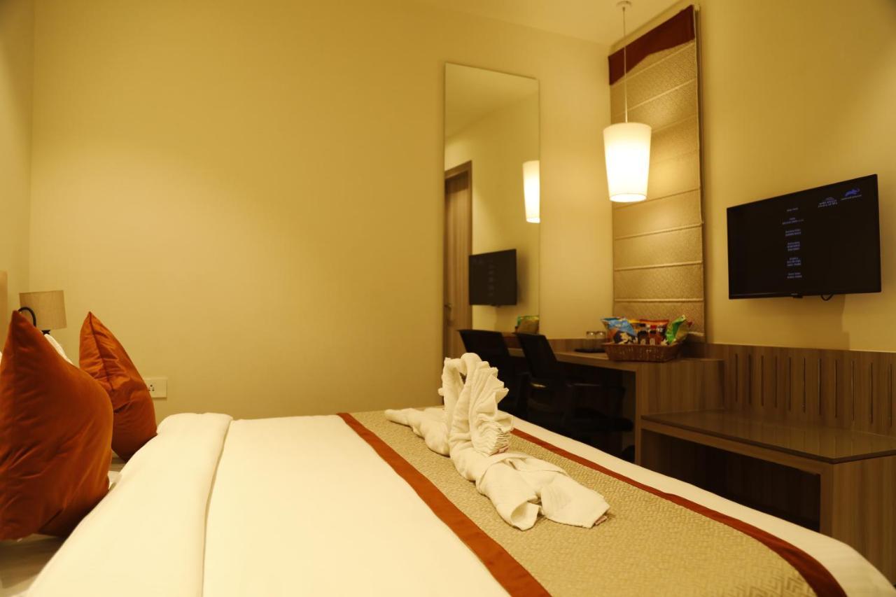 Hotel The Royal Vista Varanasi Eksteriør billede