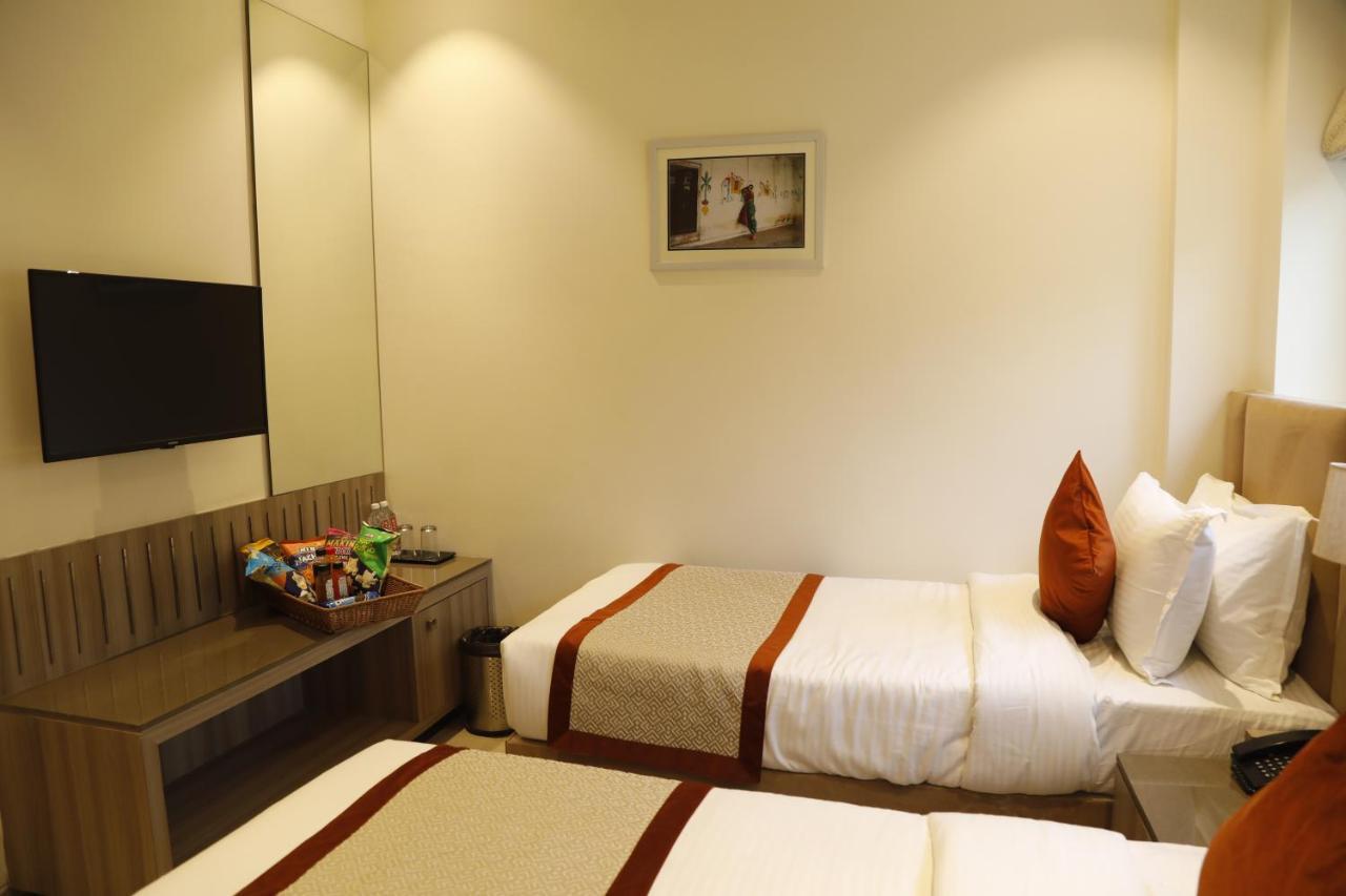 Hotel The Royal Vista Varanasi Eksteriør billede