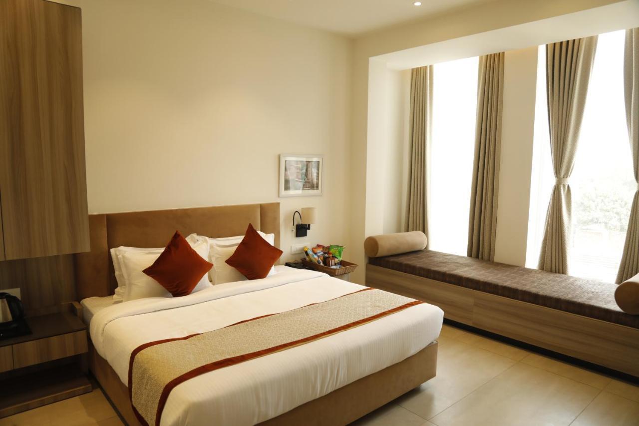Hotel The Royal Vista Varanasi Eksteriør billede