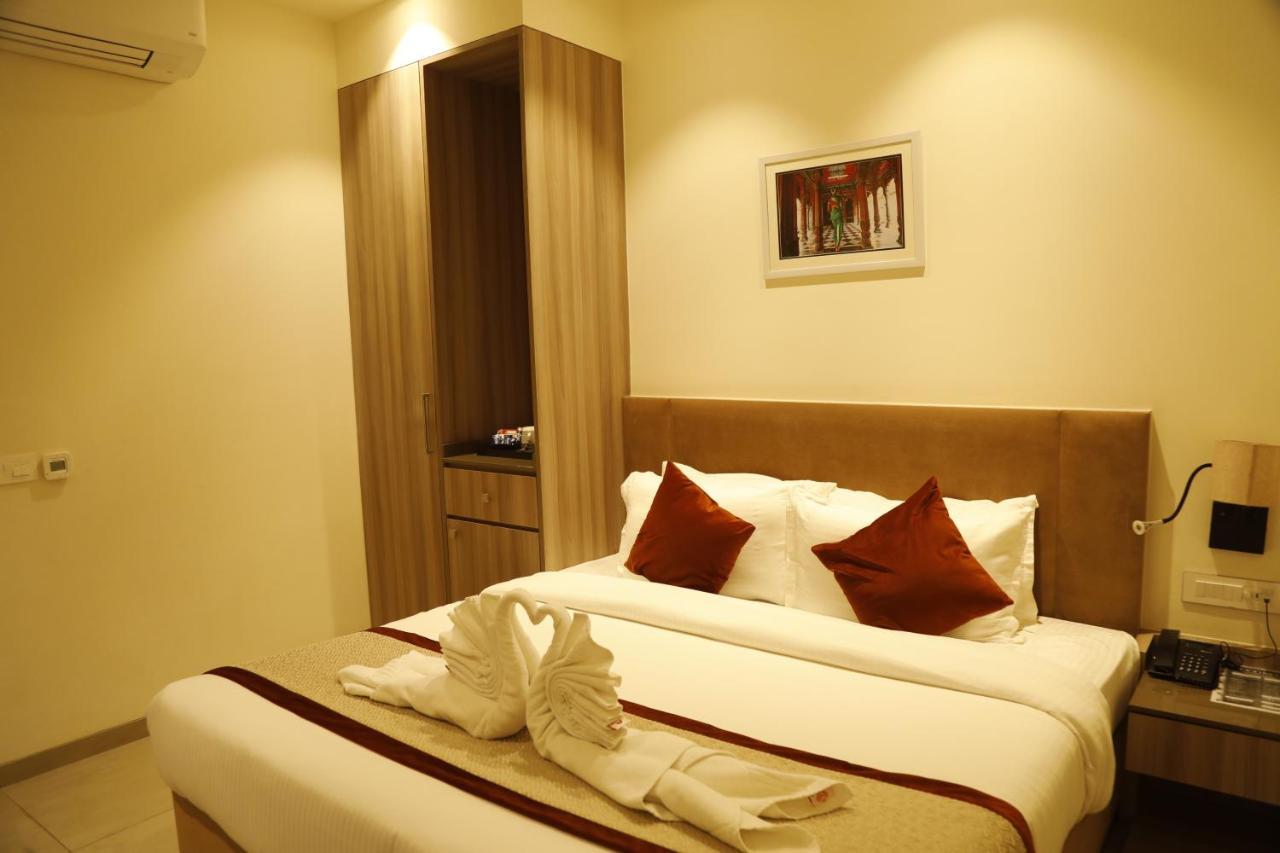 Hotel The Royal Vista Varanasi Eksteriør billede