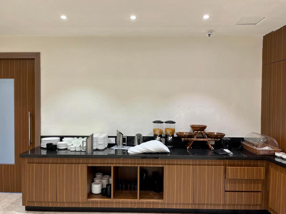 Hotel The Royal Vista Varanasi Eksteriør billede